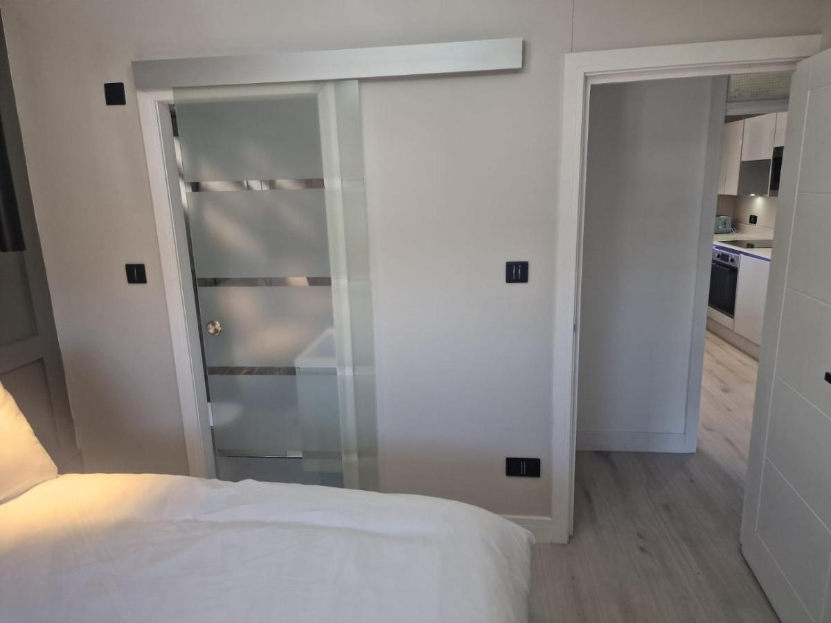 Collier'S Wood En-Suite Apartments London Exterior photo